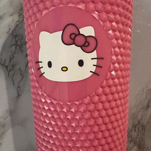 New Hello Kitty pink 24 ounce studded travel cup - Picture 2 of 6